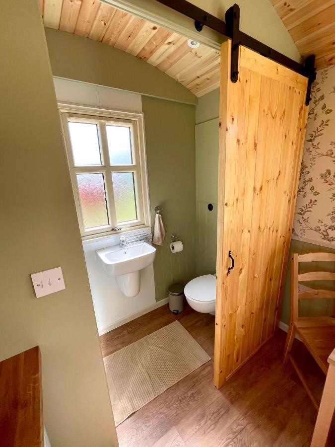 Stepping Stones Glamping 'The Olive' Vila Bantry Exterior foto