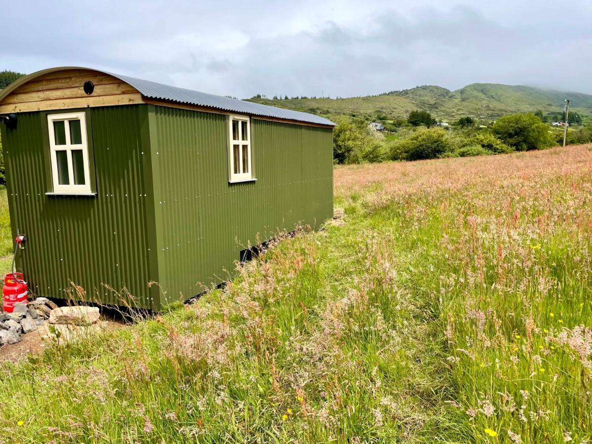 Stepping Stones Glamping 'The Olive' Vila Bantry Exterior foto